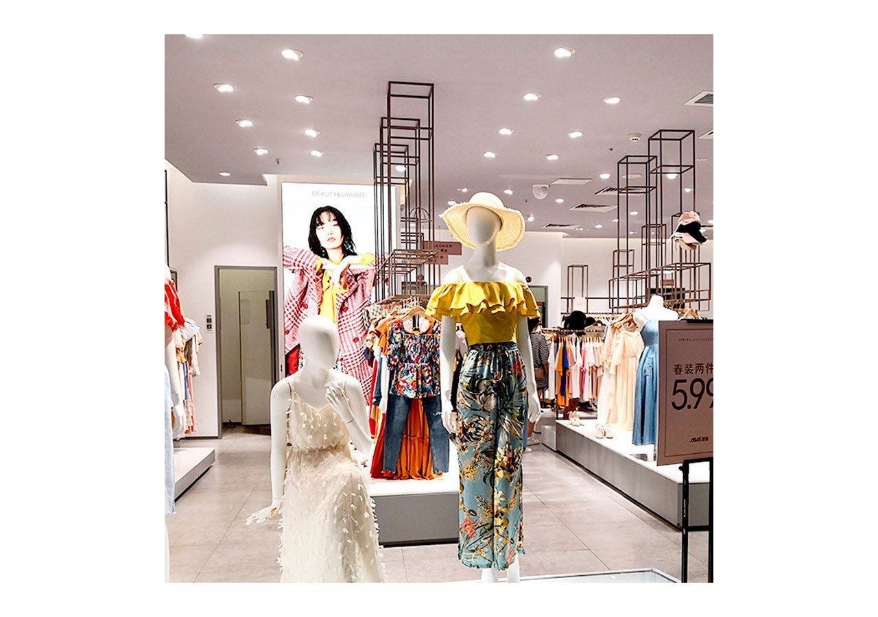 Downlight LED circulaire orientable 38W CCT driver LIFUD - B1262-38CCT - Barcelona LED