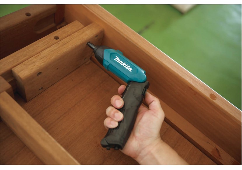 Tournevis 1,5 Ahà batterie intégrée - Makita : Confort'Mat