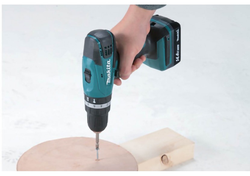 Perceuse visseuse à percussion1,3 Ah - Makita : Confort'Mat