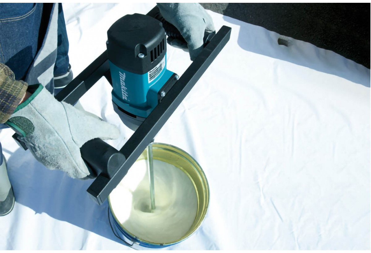 Malaxeurs 1300 W - Makita : Confort'Mat