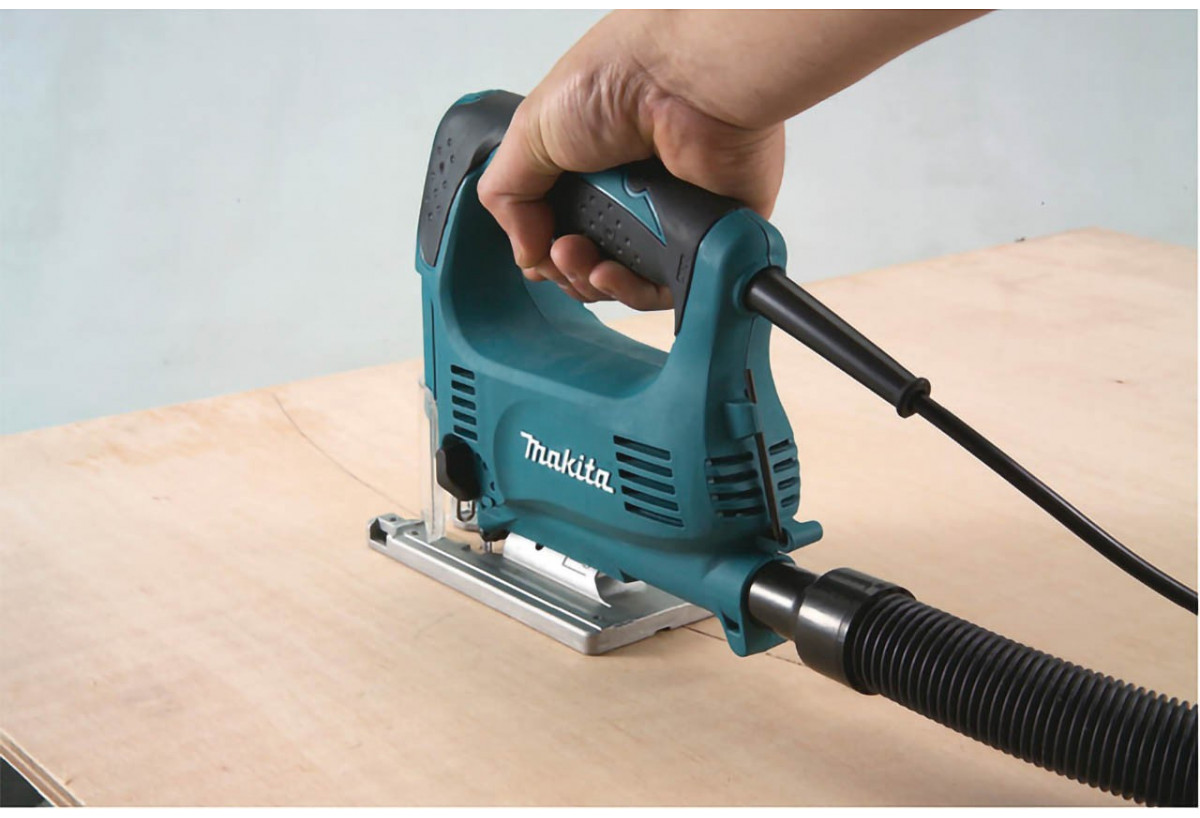Scie sauteuse 450W - Makita : Confort'Mat