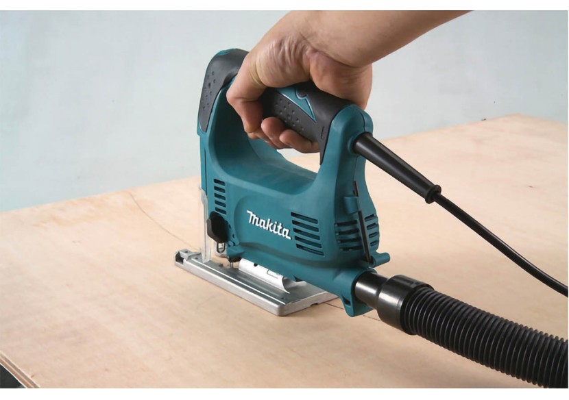 Scie sauteuse 450W - Makita : Confort'Mat