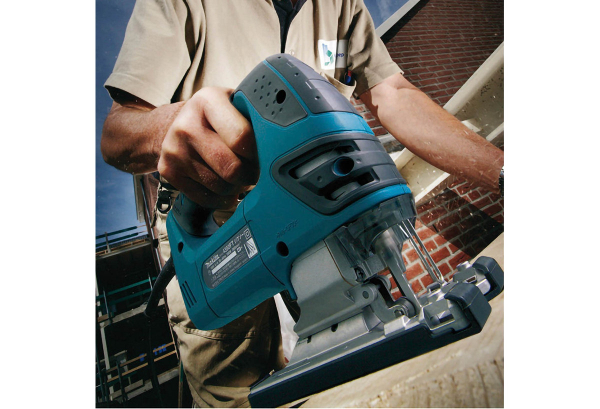Scie sauteuse 720W - Makita : Confort'Mat