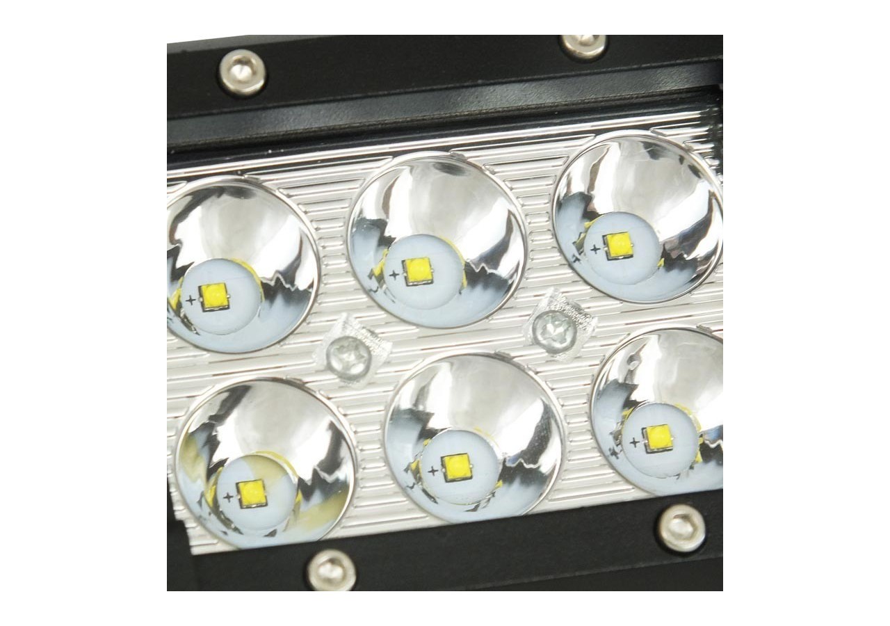 Spot LED pour machine, 4x4 off road automobile et bateau 18W-1800lm-Angle fermé - BV004 - Barcelona LED
