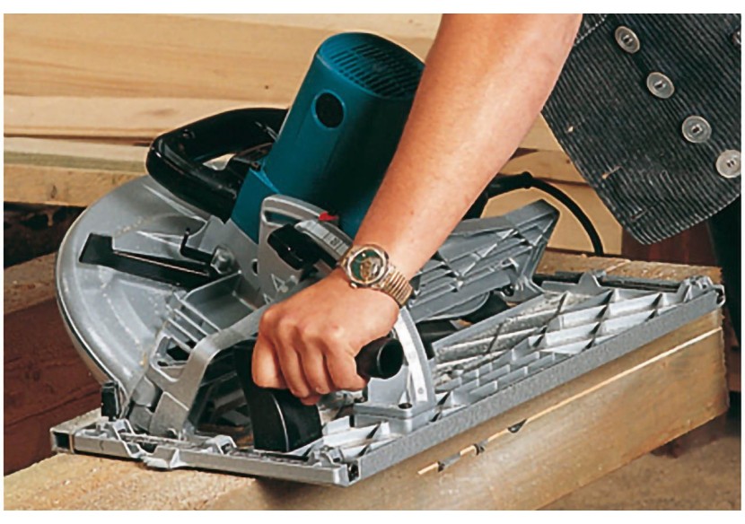 Scie circulaire 2200W - Makita : Confort'Mat