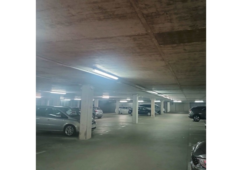 Boîtier étanche pour 2 tubes LED 120cm-IP65 - B8480-2-120 - Barcelona LED Boîtier étanche pour 2 tubes LED 120cm-IP65 - B8480-2-120 - Barcelona LED