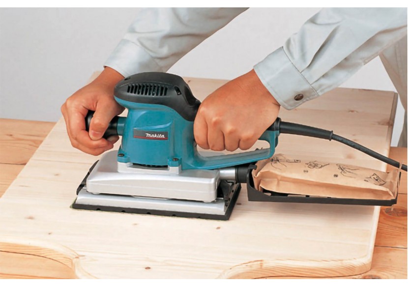 Ponceuse vibrante 330W - Makita : Confort'Mat