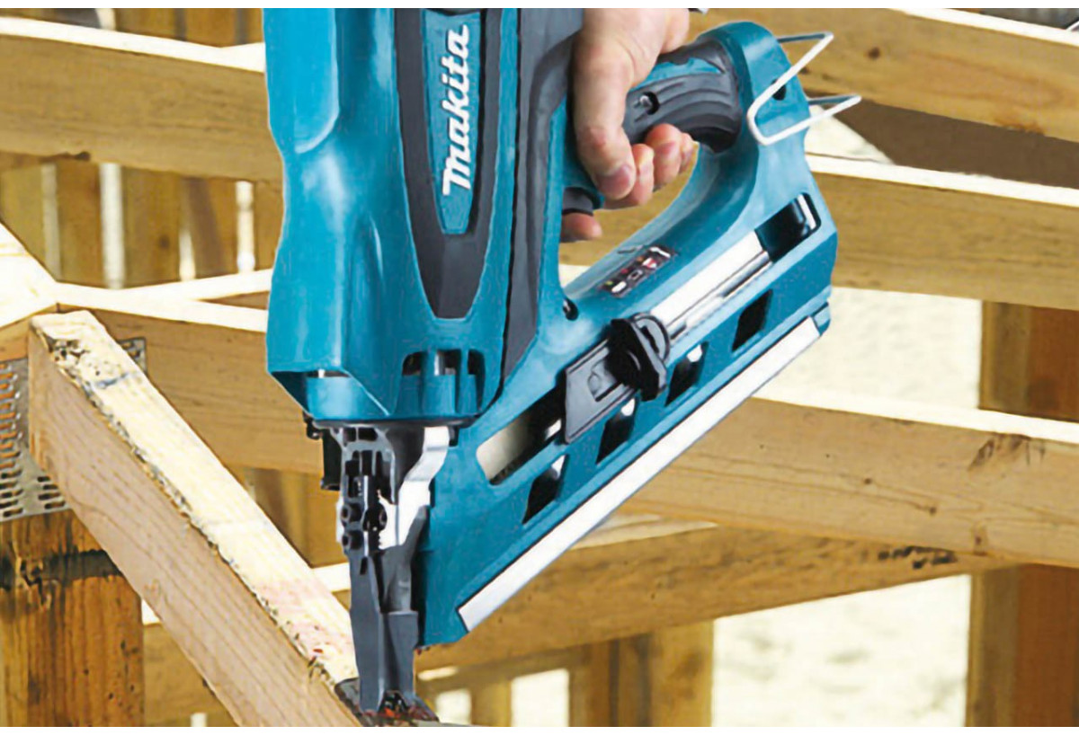 Cloueur à gaz - Makita : Confort'Mat