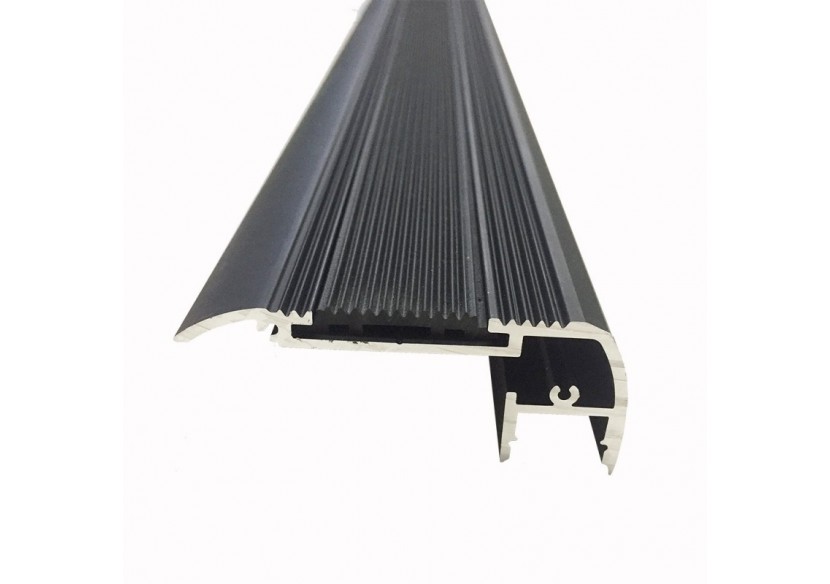 Profilé en aluminium pour éclairage des escaliers 65x27.5mm (2m) - BPERFALP024R-N - Barcelona LED Profilé en aluminium pour éclairage des escaliers 65x27.5mm (2m) - BPERFALP024R-N - Barcelona LED