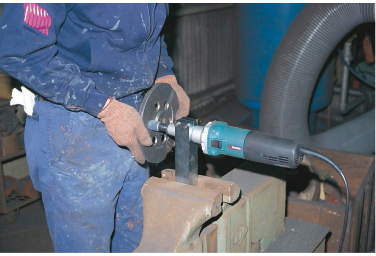 Meuleuse droite diamètre 3 à 8 mm max. 750W - Makita : Confort'Mat