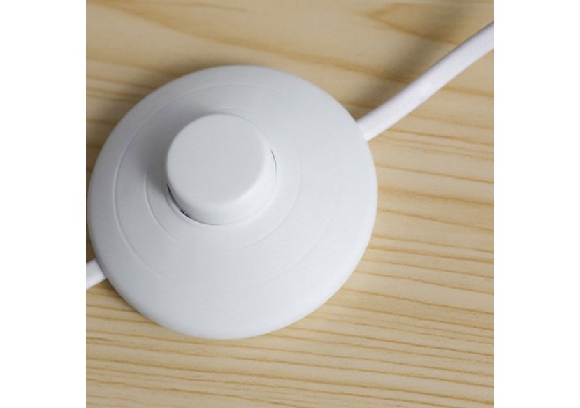 Lampe sur pied en bois "Class" E27 - LN1305-N - Barcelona LED Lampe sur pied en bois "Class" E27 - LN1305-N - Barcelona LED