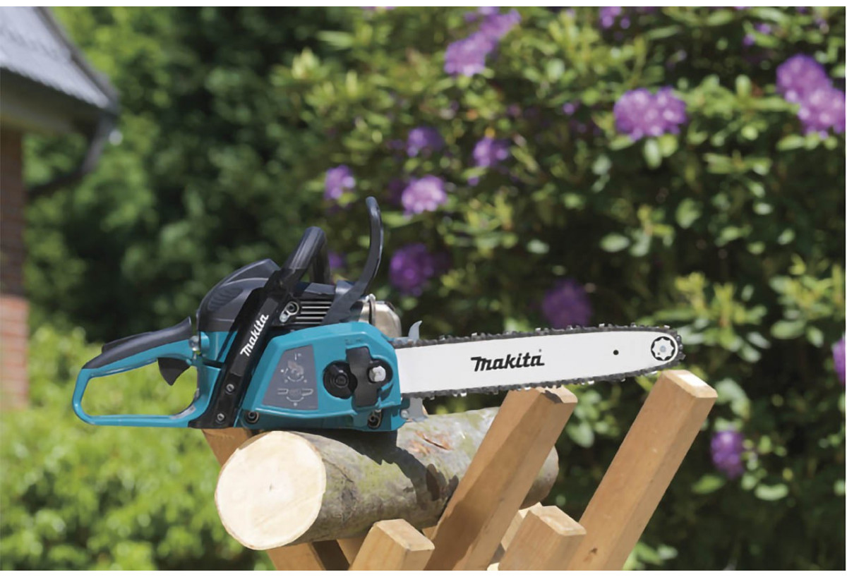 Tronçonneuses thermiques 35 cm - Makita : Confort'Mat