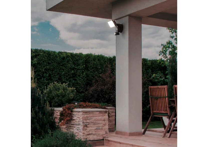 Projecteur mural LED d'extérieur avec capteur PIR 15W - 4000K - IP54 - SSL01A-N - Barcelona LED Projecteur mural LED d'extérieur avec capteur PIR 15W - 4000K - IP54 - SSL01A-N - Barcelona LED