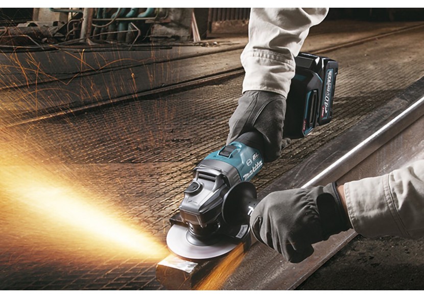 Meuleuse Diamètre 125 mm 40 V max Li-Ion 4 Ah - Makita : Confort'Mat