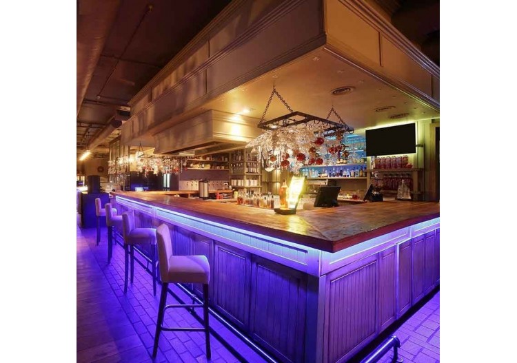 Kit ruban LED RGB de 5m avec alimentation, télécommande et contrôleur, compatible 12/24V - B1614-CONTROL - Barcelona LED 2