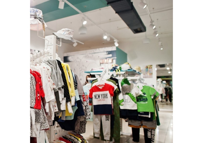 Spot LED triphasé de 30W spécial vêtements et accessoires - B00591-B-RET-4K - Barcelona LED