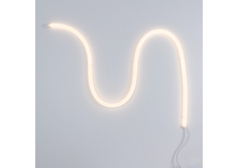 Néon LED flexible circulaire à 360 degrés-diamètre 22mm-2m-24V DC-240Ch/m-19,2W/m-IP65 - NSD22-2M-BC - Barcelona LED Néon LED flexible circulaire à 360 degrés-diamètre 22mm-2m-24V DC-240Ch/m-19,2W/m-IP65 - NSD22-2M-BC - Barcelona LED