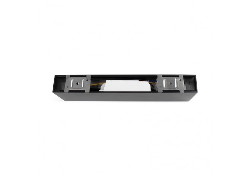 Spot LED linéaire de surface noir-20W-UGR18-IRC90-OSRAM Chip - B1325-N-BC - Barcelona LED Spot LED linéaire de surface noir-20W-UGR18-IRC90-OSRAM Chip - B1325-N-BC - Barcelona LED