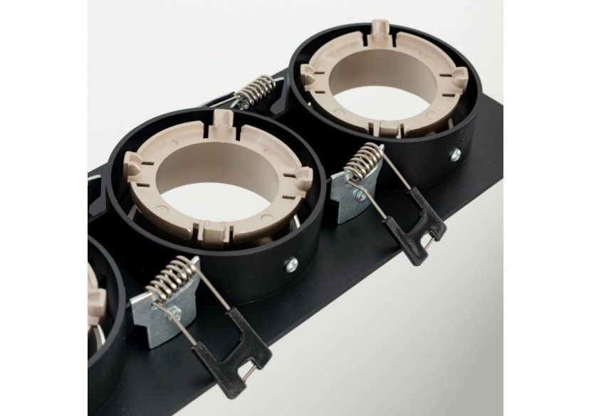 Collerette downlight carrée triple orientable GU10 / MR16-Faible indice UGR-Coupe 75 x 235 mm - B923-CN - Barcelona LED Collerette downlight carrée triple orientable GU10 / MR16-Faible indice UGR-Coupe 75 x 235 mm - B923-CN - Barcelona LED