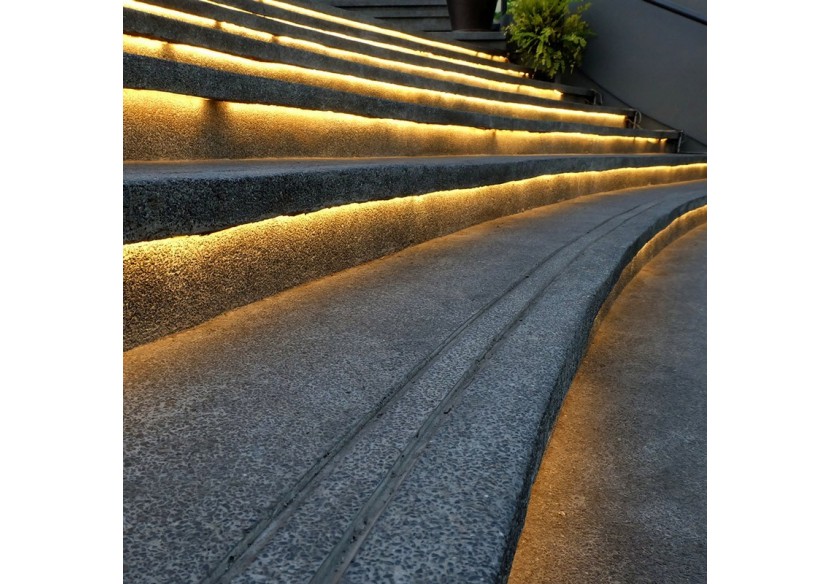 Ruban LED 230V 300W (2400xSMD2835) 12mm IP67 Rouleau de 20m - B1540-270 - Barcelona LED