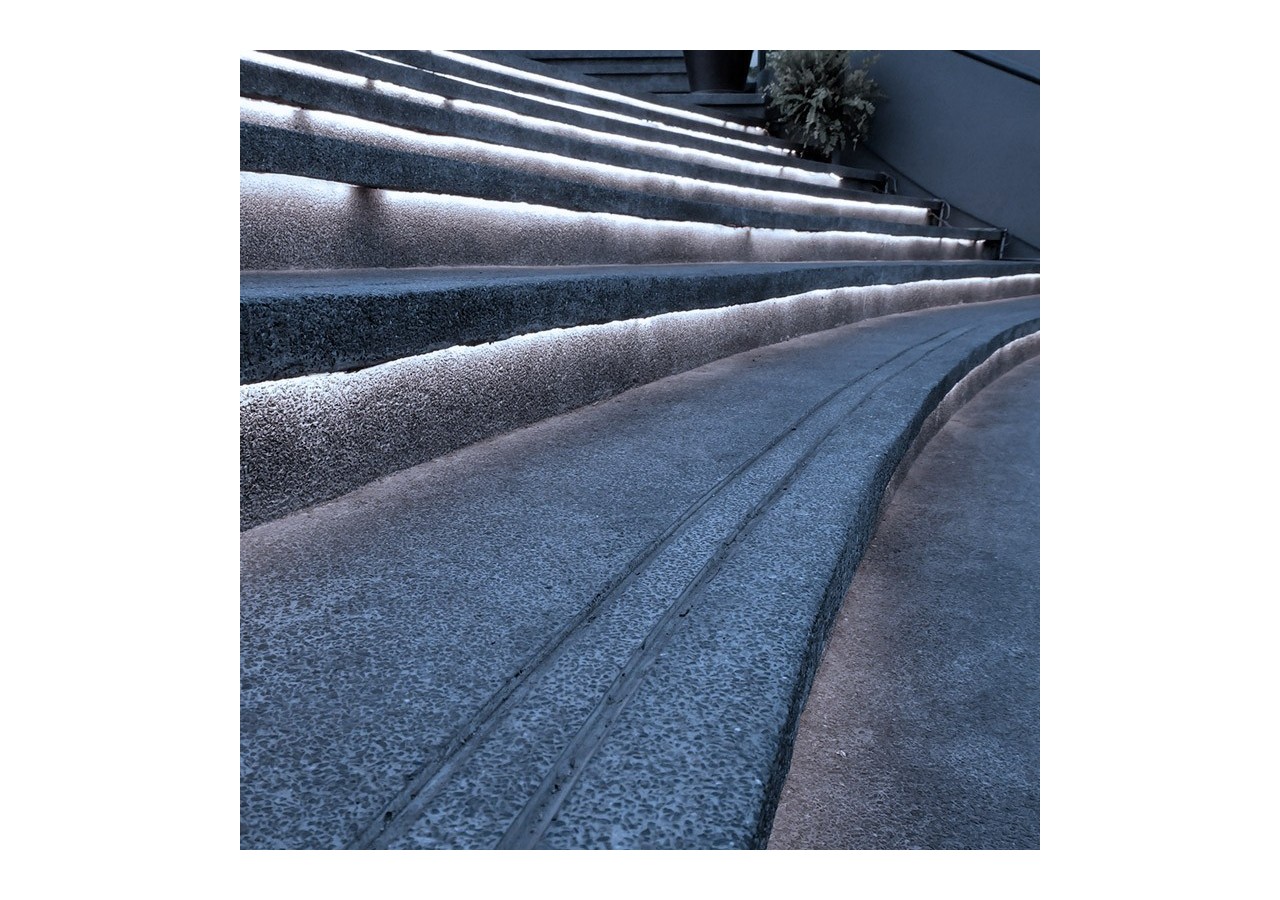 Ruban LED 230V 300W (2400xSMD2835) 12mm IP67 Rouleau de 20m - B1540-BF - Barcelona LED