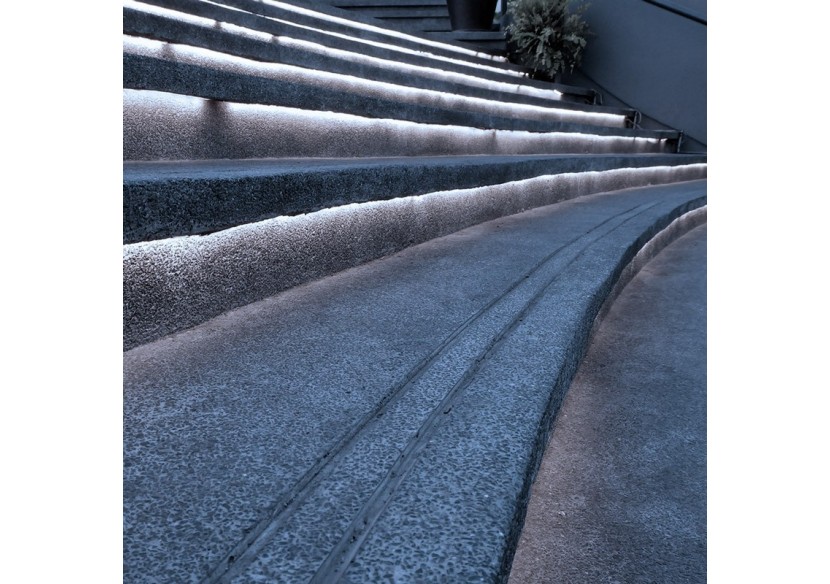 Ruban LED 230V 300W (2400xSMD2835) 12mm IP67 Rouleau de 20m - B1540-BF - Barcelona LED