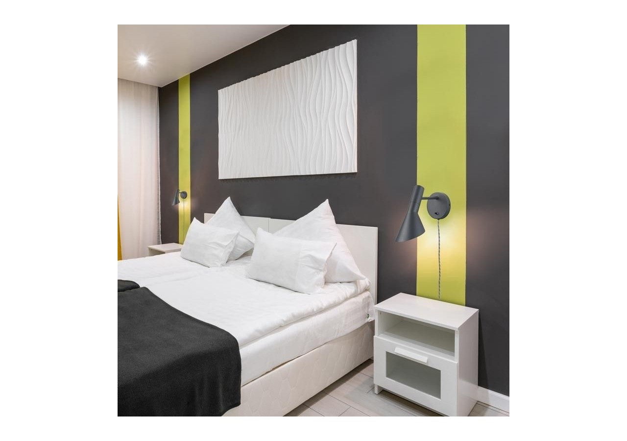 Applique murale design avec prise "Marlene" - L3037-N - Barcelona LED
