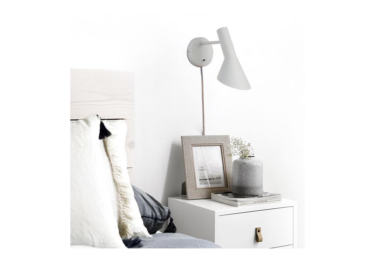 Applique murale design avec prise "Marlene" - L3037-B - Barcelona LED