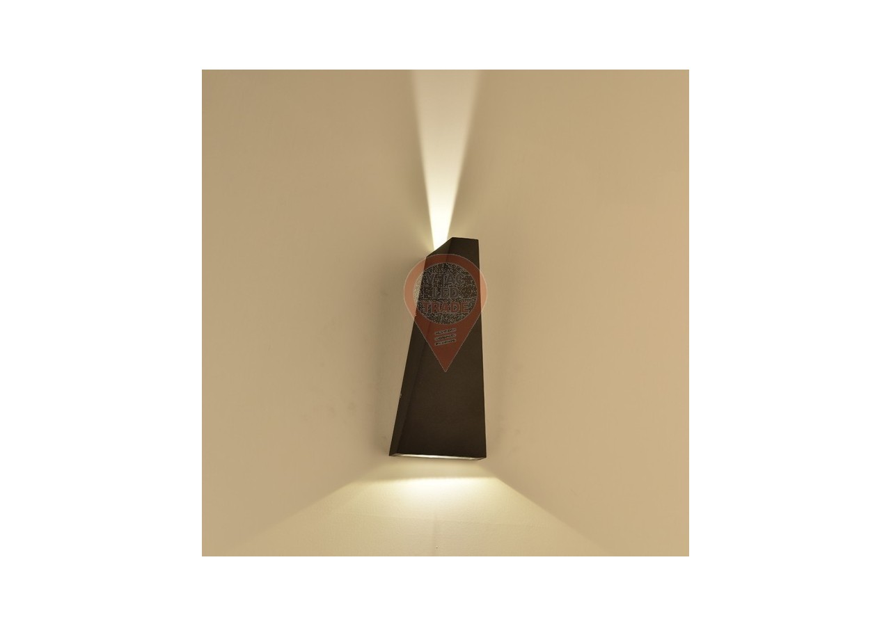 Applique Murale LED 6W Corps Noir IP65 Blanc Chaud