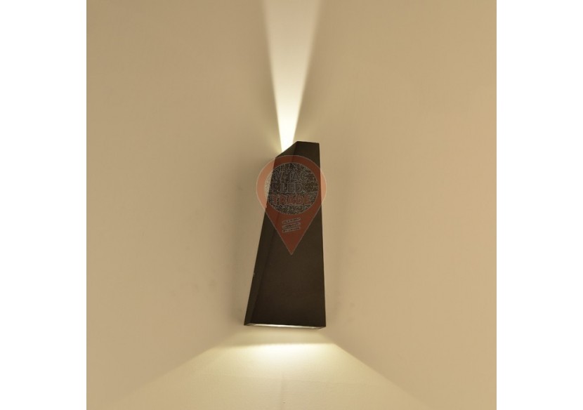 Applique Murale LED 6W Corps Noir IP65 Blanc Chaud