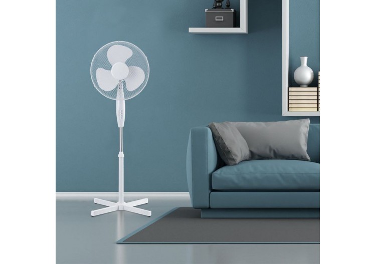 Ventilateur sur pied 40 W, base croisée 600 mm, 4 boutons, 3 pales.