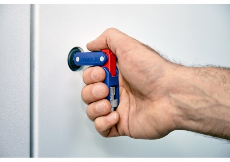 Clé universelle "DoubleJoint" pour armoires de commande - 62mm - Knipex - 001106V03 2