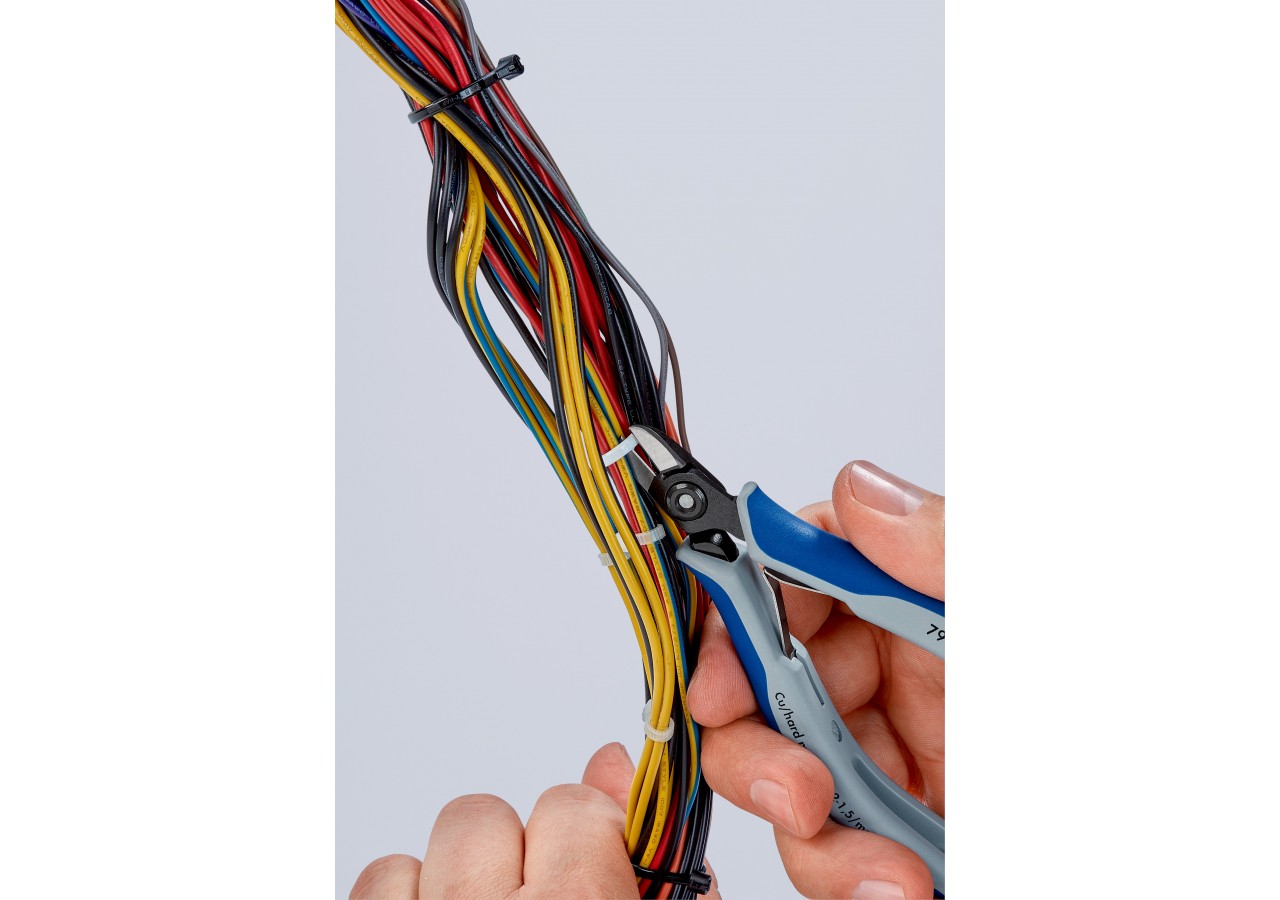 Porte outils pour ceinture avec 2 pinces pour retirer les colliers de serrage - Knipex - 001972V01