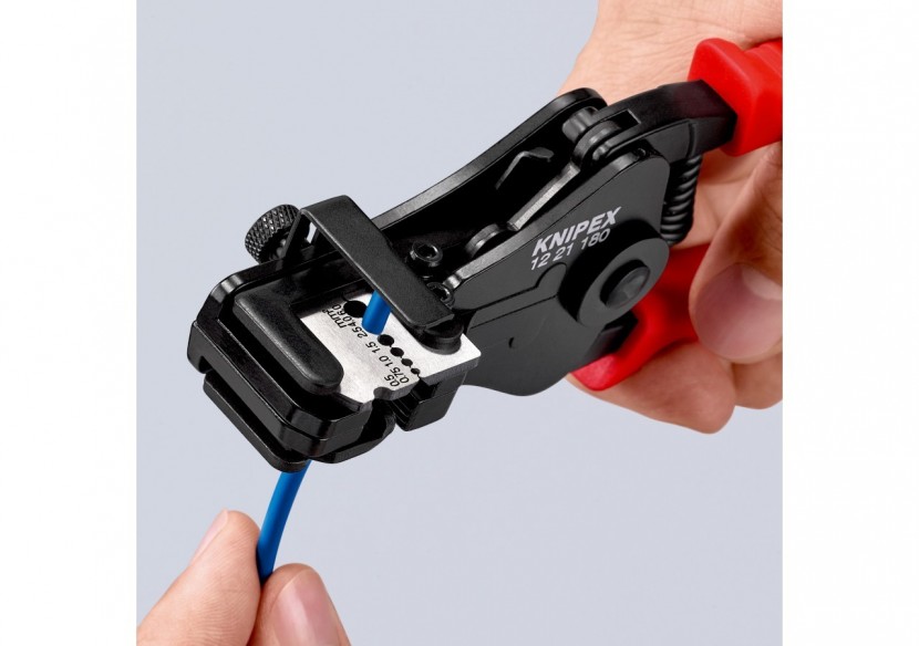 Pince à dénuder 2 couteaux de forme 0,5-0,75/1/1,5/2,5/4/6mm2 - 180mm - Noire - Knipex - 1221180