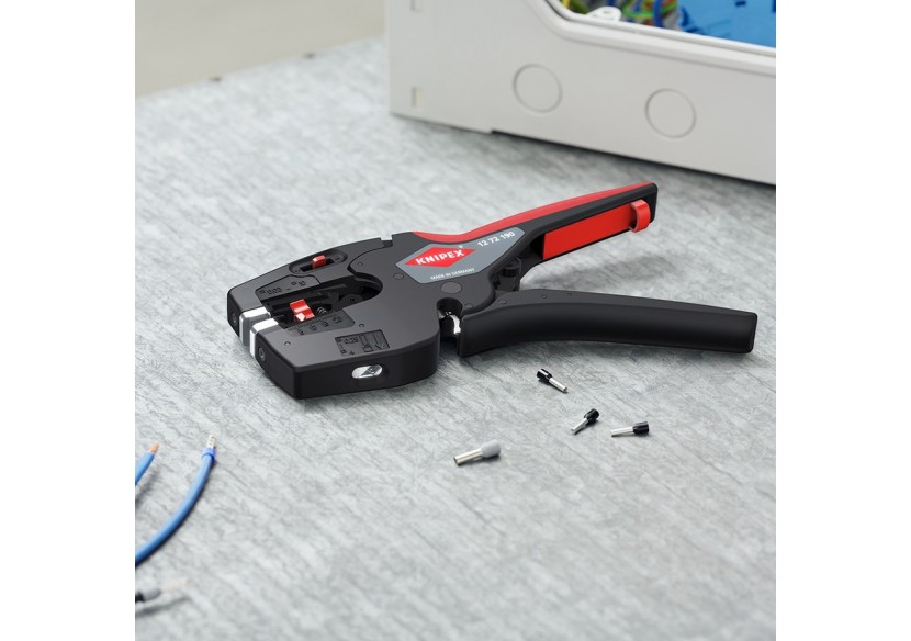 Pince à dénuder automatique 10mm2 et à sertir les embouts de 0,25 à 4mm2 - Knipex - 1272190
