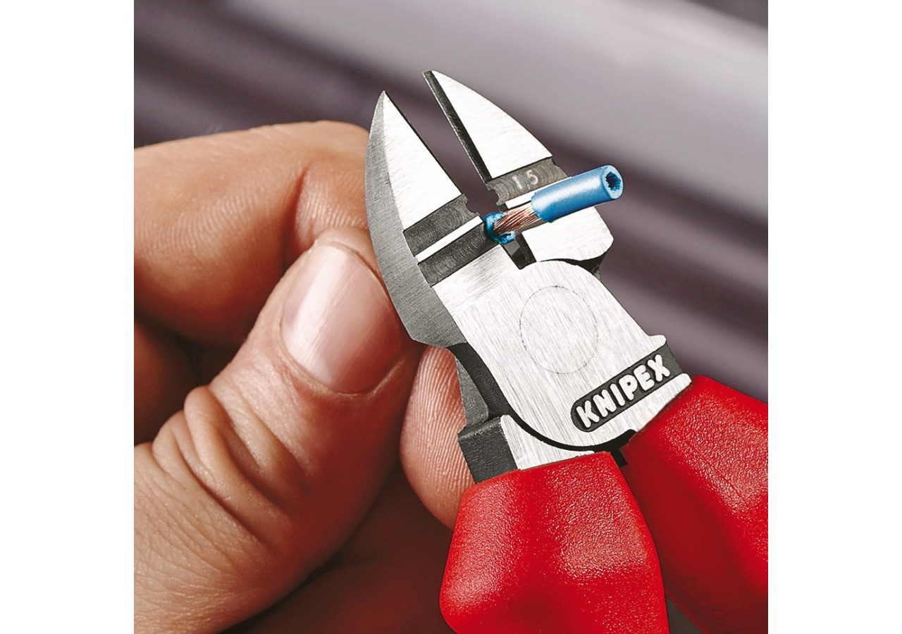Pince coupante de côté et à dénuder 1,5 à 2,5mm2 - 160mm - Bi-matière - Chromée - Knipex - 1425160