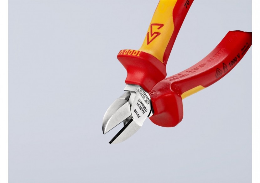 Pince coupante de côté multiusage tête étroite 140mm Bi-matière Chromée 1000V - Knipex - 7006140