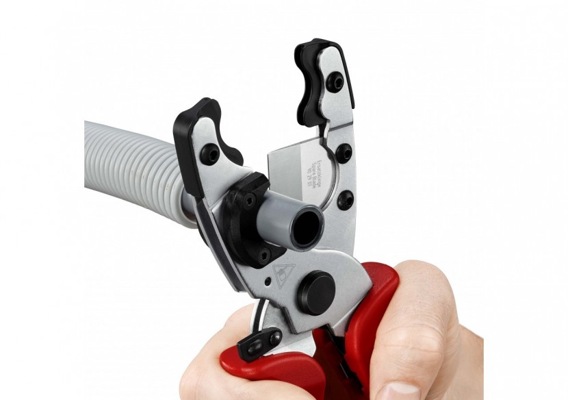 Coupe-tubes PER / Multicouche Ø25mm et Gaines Ø32mm - 210mm - Knipex - 902520