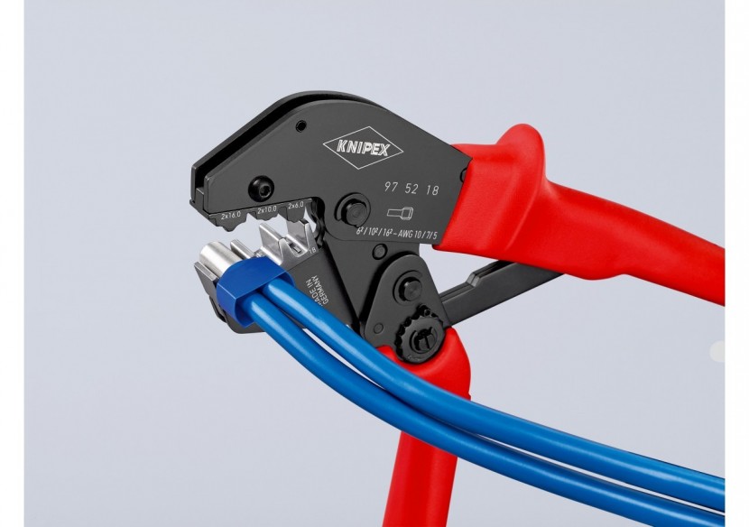 Pince à sertir - Gainage PVC - Pour embouts doubles 2X6/10/16mm2 - Knipex - 975218 Pince à sertir - Gainage PVC - Pour embouts doubles 2X6/10/16mm2 - Knipex - 975218
