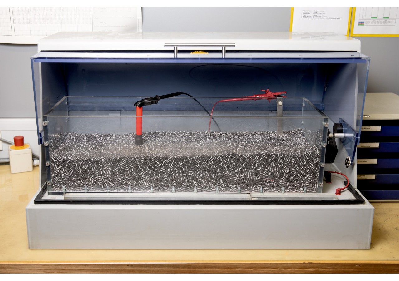 Clé dynamométrique réversible 385mm - Carré mâle 3/8" - Isolée 1000V - 5 à 50Nm - Knipex - 983350