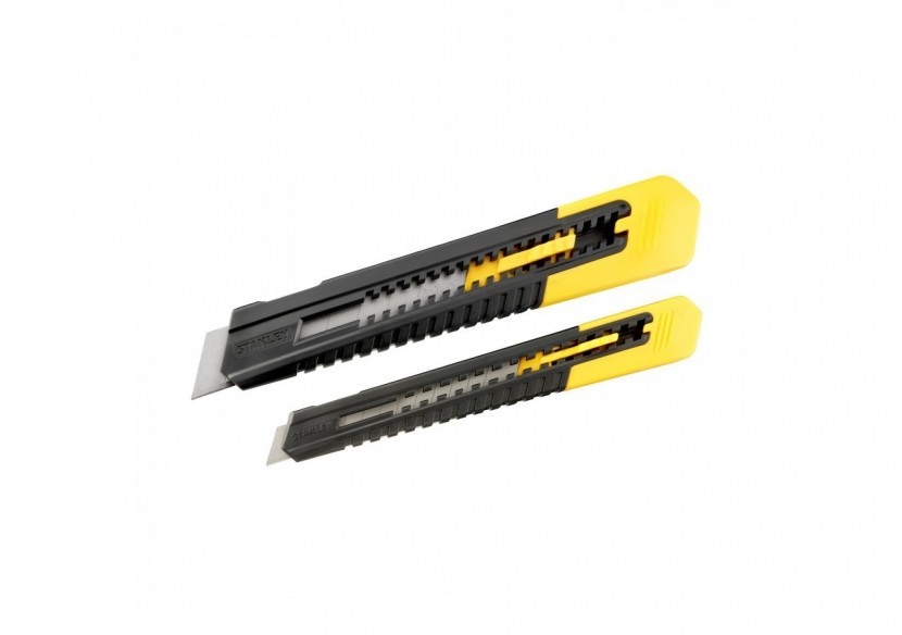 LOT DE 2 CUTTERS 9 ET 18 MM SM - STHT10202-0 - Stanley
