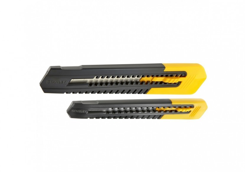 LOT DE 2 CUTTERS 9 ET 18 MM SM - STHT10202-0 - Stanley