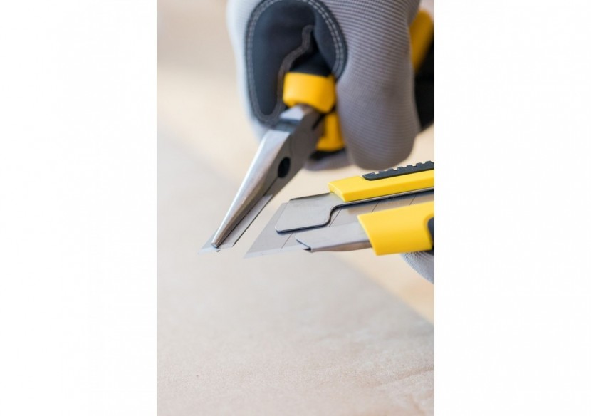 CUTTER 25MM BIMATIERE - 0-10-425 - Stanley