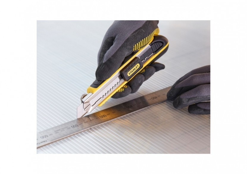 CUTTER 18MM A CARTOUCHE FATMAX - 0-10-481 - Stanley