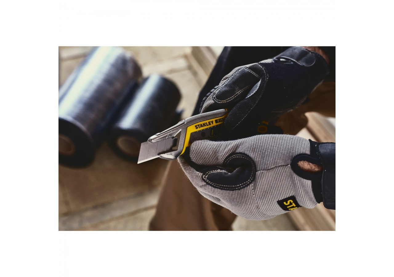 CUTTER 18MM QUICK SNAP FATMAX – BOUTON POUSSOIR - FMHT10594-0 - Stanley