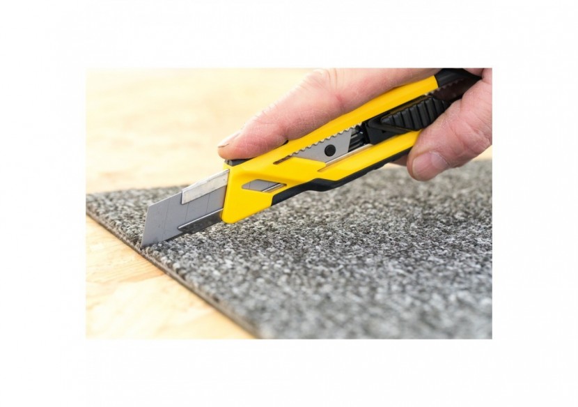 CUTTER 18MM STANDARD - STHT10266-1 - Stanley