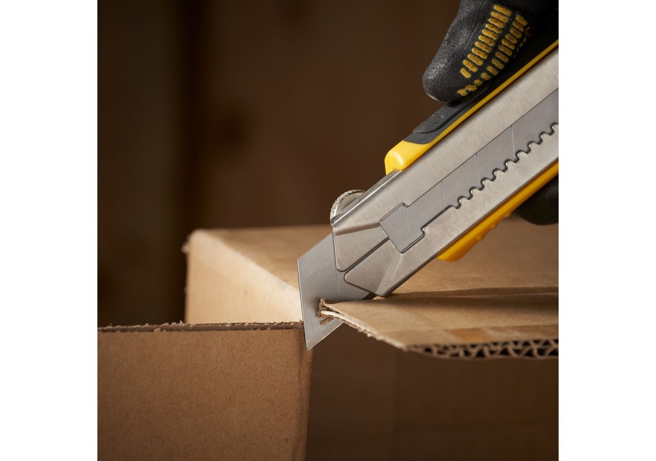 LAMES DE CUTTERS 25MM - DISTRIBUTEUR 10 LAMES - 0-11-325 - Stanley