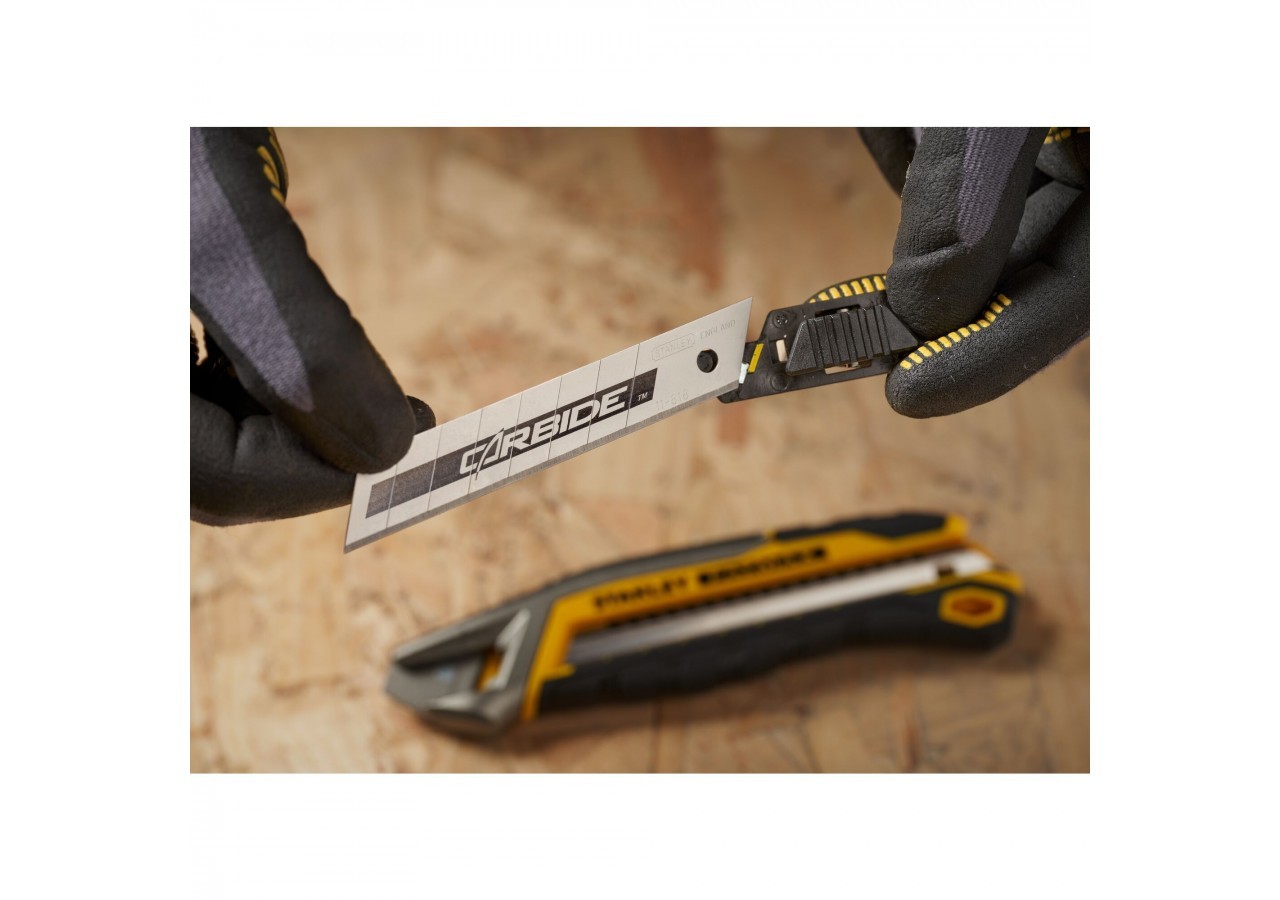 LAMES DE CUTTER 18MM FATMAX AU CARBURE DE TUNGSTENE - CARTE 10
 LAMES - STHT2-11818 - Stanley