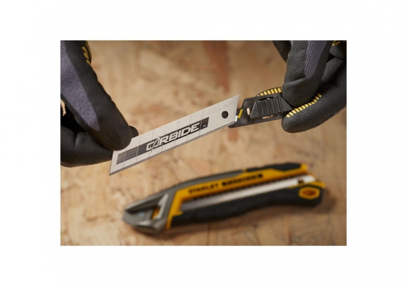 LAMES DE CUTTER 18MM FATMAX AU CARBURE DE TUNGSTENE - CARTE 10
 LAMES - STHT2-11818 - Stanley