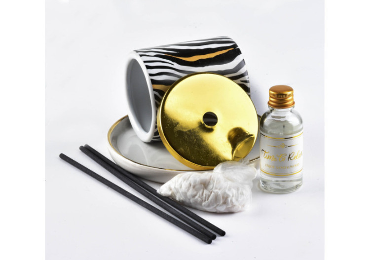 Diffuseur de Parfum Zebra - 7,5xH9cm avec Socle 14cm - HTTP7553 - Mondex 2